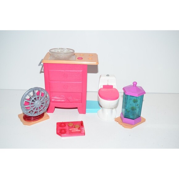 2015 Barbie Dream House Vanity Sink Fish Tank Fan BBQ lot - Picture 2 of 3